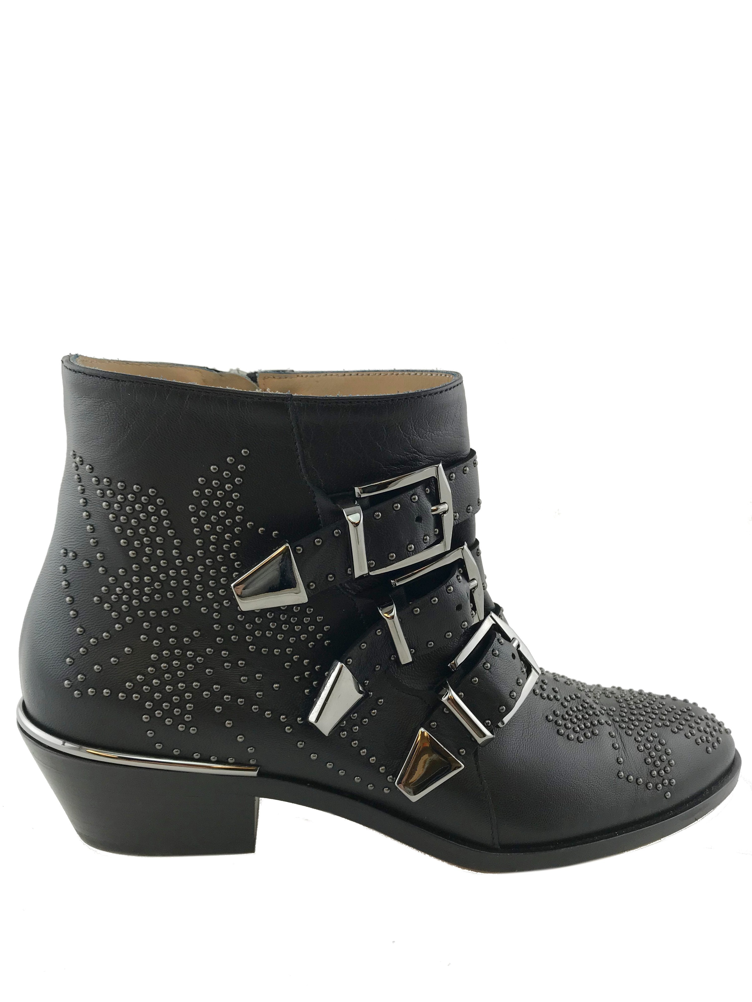 Chloe Suzanna Short Boot Size 6