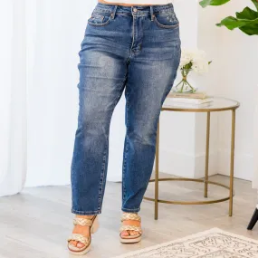 Judy Blue: Dream Chaser Jeans, Dark Wash