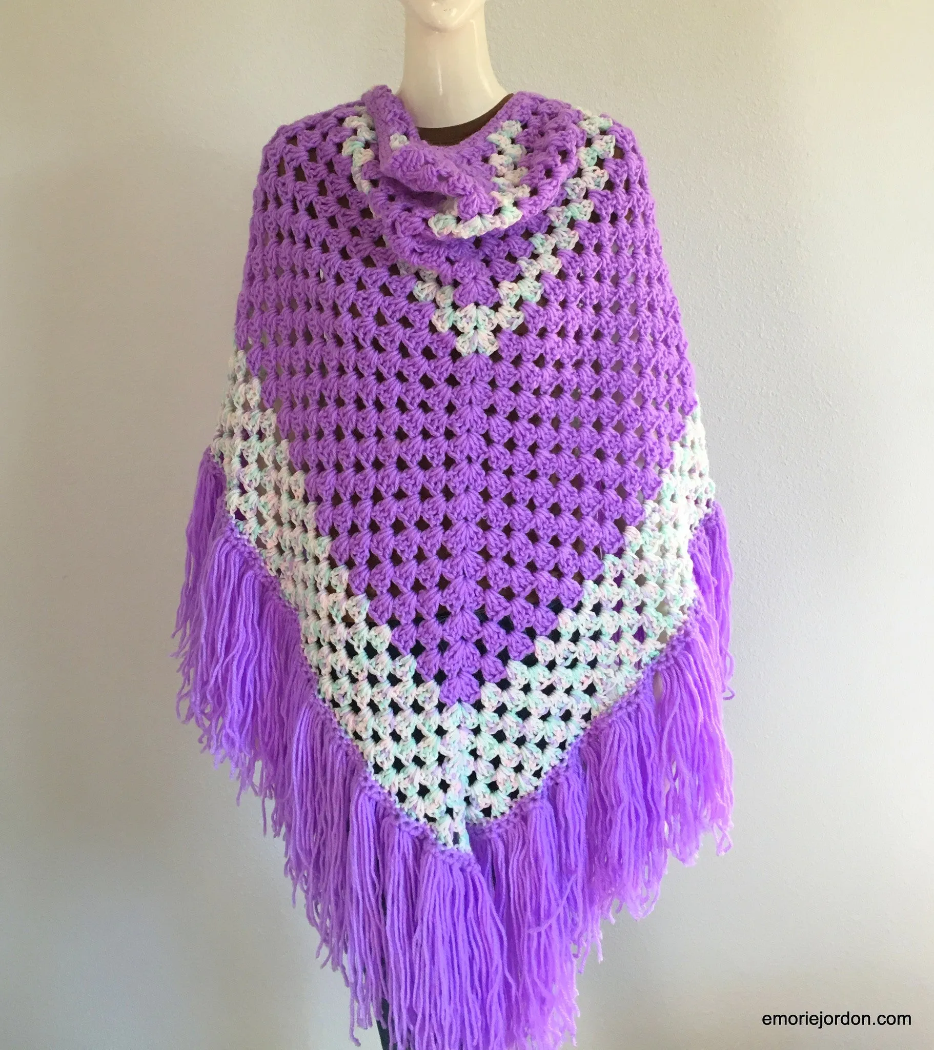 Vintage: Handmade Crochet Lavender Shawl